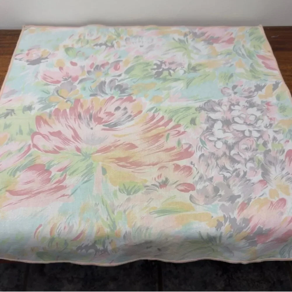WATERCOLOR Pastel Floral Vintage Table Setting Cloth Napkins Set of 6